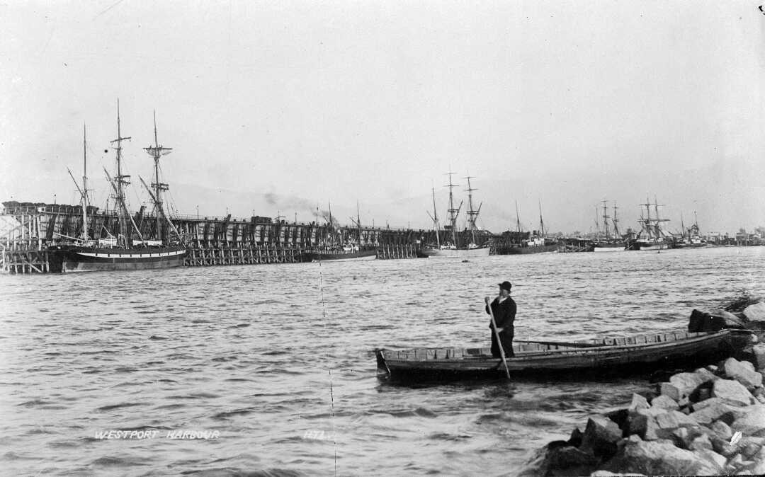 Historic picture of old harbour wharf